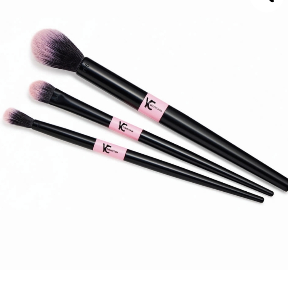 YC COLLECTIONTrio Brush Set in Y03, Y04, and Y05